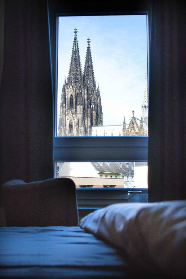 Koncept Hotel Zum Kostbaren Blut Cologne Exterior photo